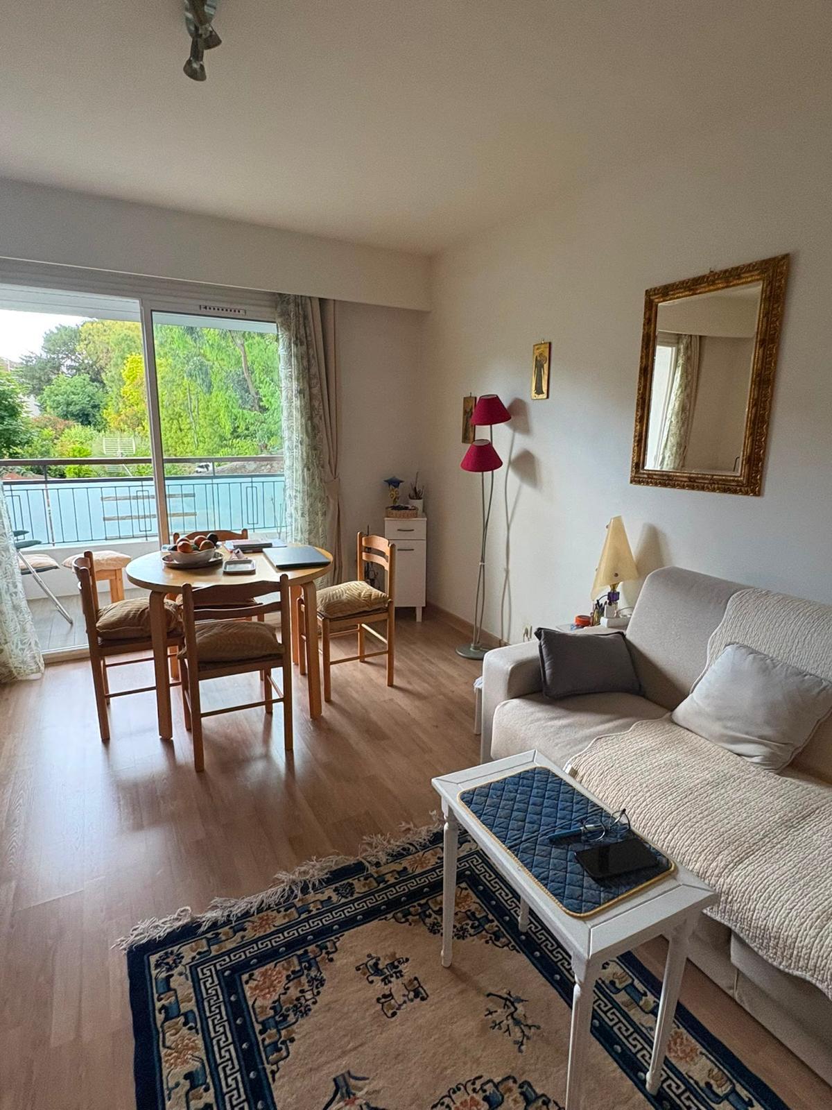 CANNES – STUDIO AVEC TERRASSE (LOUÉ)