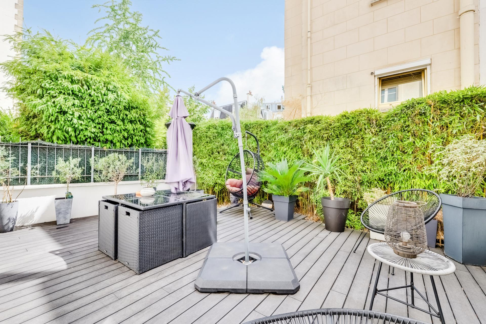 SAINT-MANDÉ : AVENUE FOCH - HYPERCENTRE - APPARTEMENT 120M2 - TERRASSE 30M2 - PROFESSION LIBÉRALE POSSIBLE