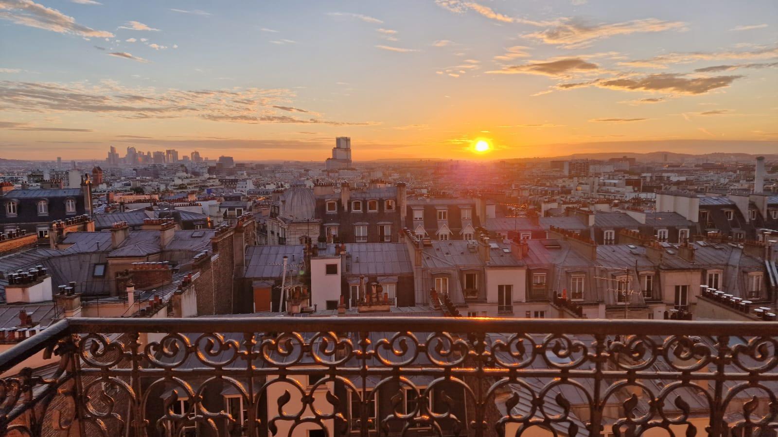 Appartement 2 Pièces - Vue imprenable sur Paris - Montmartre